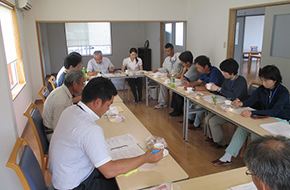 トマト栽培連携事業連絡会議の様子